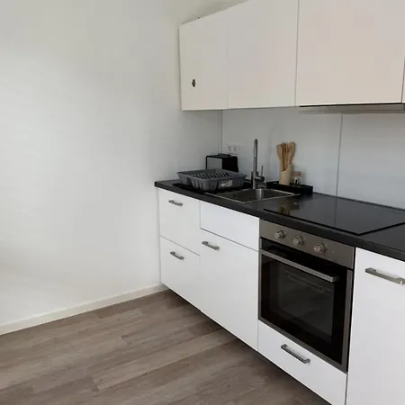 Im Zentrum Von Mit Balkon *
